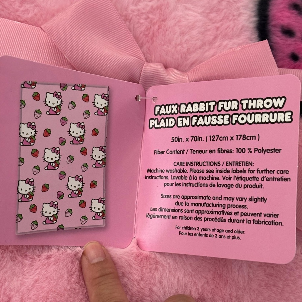 Hello Kitty Faux Rabbit Fur Throw - Picture 2 of 2